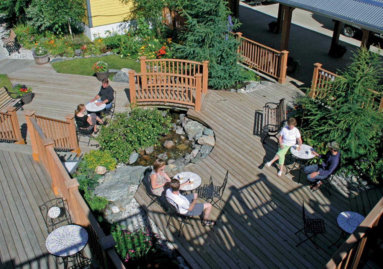 Westmark Inn Dawson City Exterior photo